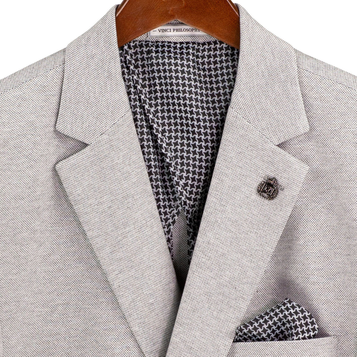 VINCI Men's Light Gray Textured Stretch 2 Button Regular Fit Blazer – NEW. Features super stretch textured weave fabric, center vent, built-in pocket square, and regular fit silhouette for all-day comfort and polished style. A versatile sport coat for business or casual wear. Available at Fashion House Inc. (FH Menswear, Style #BRK-4)