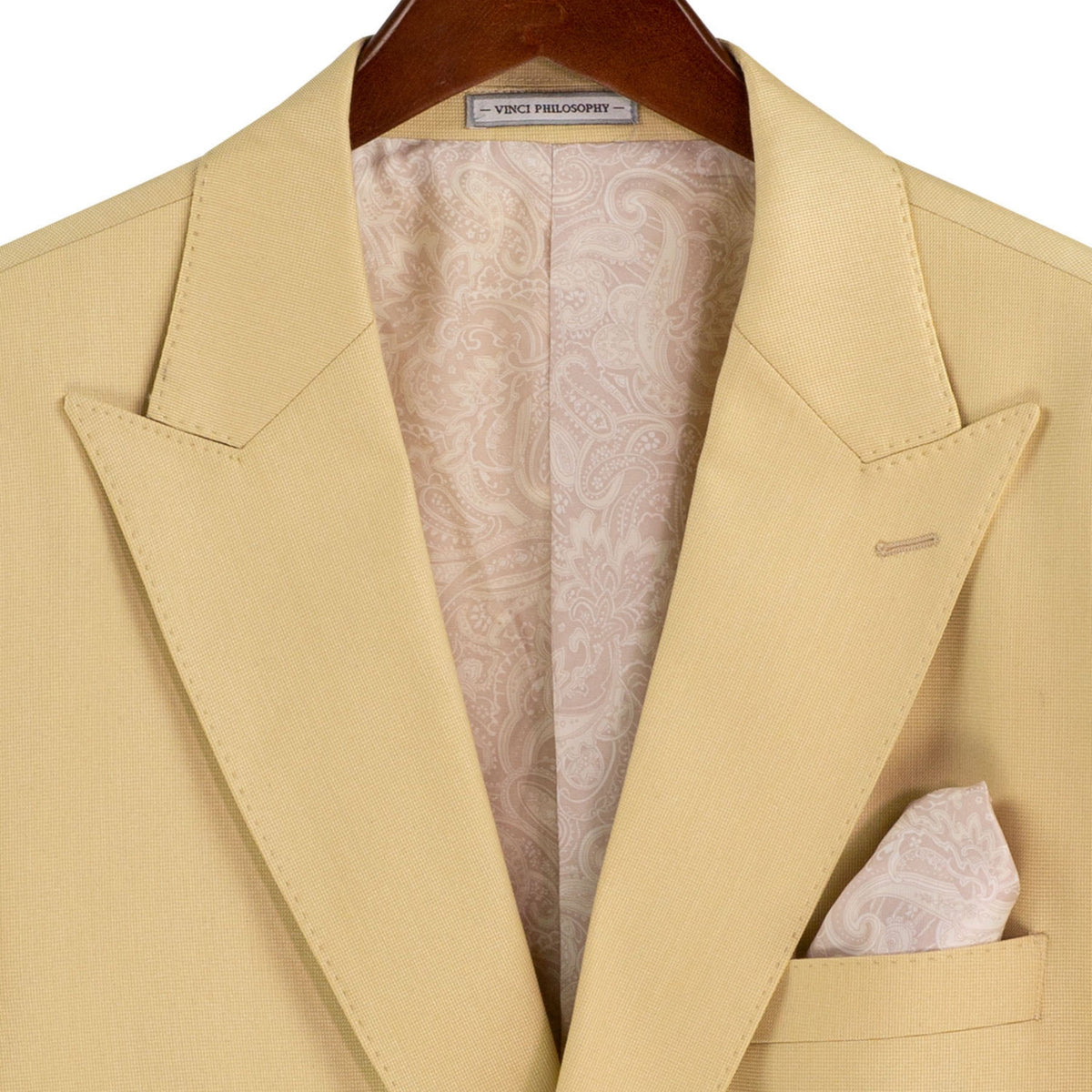VINCI Men's Butter Sharkskin 3pc Classic Fit Suit with Adjustable Waist – NEW. Features a bold peak lapel, upscale lining, and flat-front pants with flexible waistband for custom tailoring. A timeless choice for work or formal events. Available at Fashion House Inc. (FH Menswear, Style #V2RK-5)