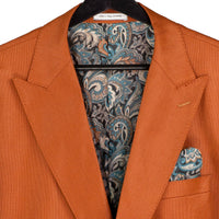 VINCI Men's Rust Sharkskin 3pc Classic Fit Suit with Adjustable Waist – NEW. Features a bold peak lapel, upscale lining, and flat-front pants with flexible waistband for custom tailoring. A timeless choice for work or formal events. Available at Fashion House Inc. (FH Menswear, Style #V2RK-5)